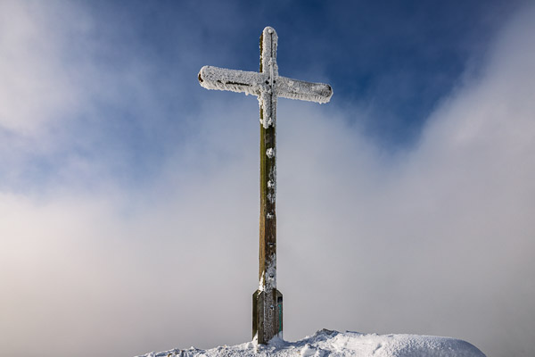 Summit-Crosses-709.jpg