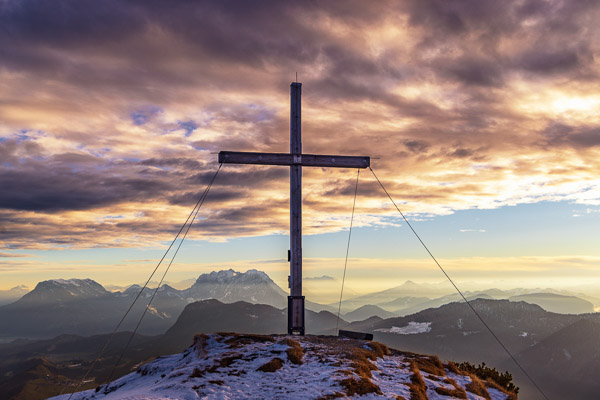 Summit-Crosses-724.jpg