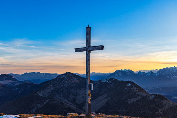 Summit-Crosses-727.jpg