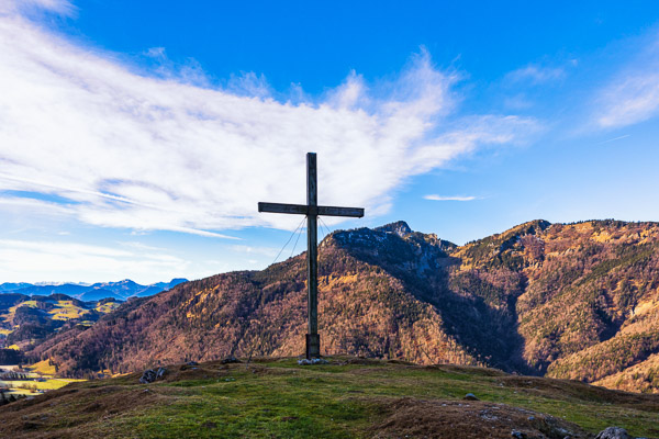 Summit-Crosses-735.jpg