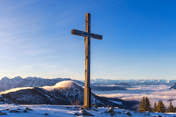 Summit-Crosses-737.jpg