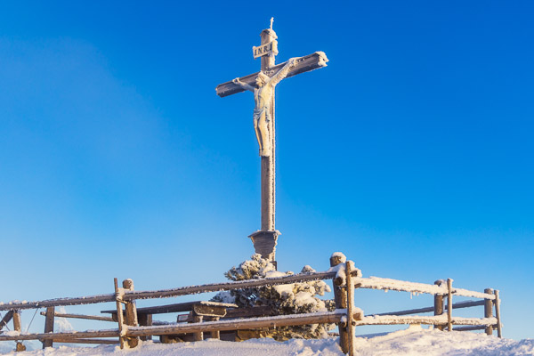 Summit-Crosses-742.jpg