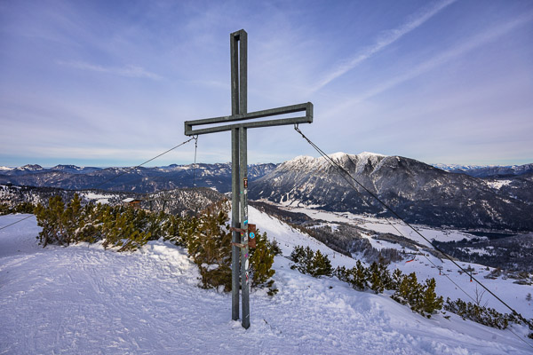 Summit-Crosses-745.jpg