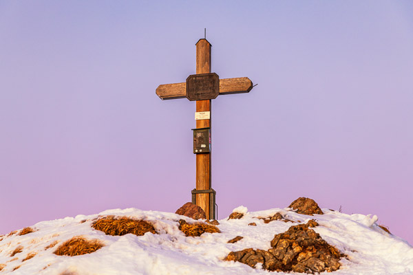 Summit-Crosses-750.jpg