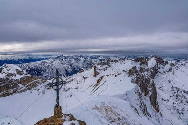 Summit-Crosses-752.jpg