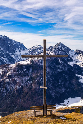 Summit-Crosses-758.jpg