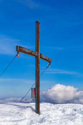Summit-Crosses-770.jpg