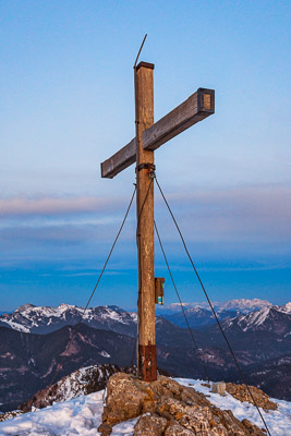 Summit-Crosses-787.jpg