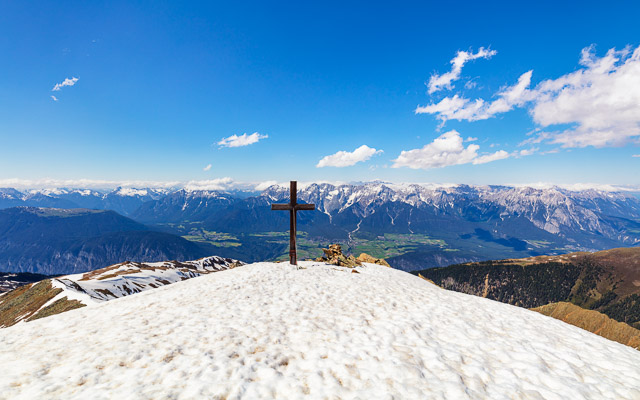 Summit-Crosses-800.jpg