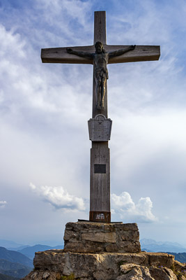 Summit-Crosses-802.jpg