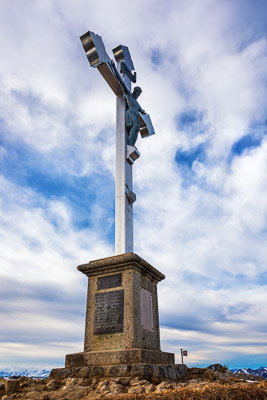Summit-Crosses-813.jpg
