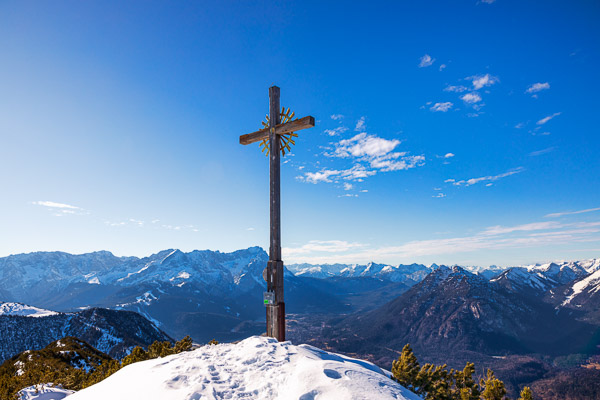 Summit-Crosses-817.jpg