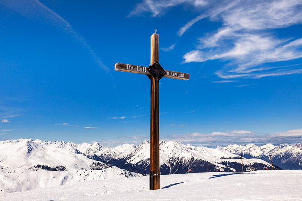 Summit-Crosses-823.jpg