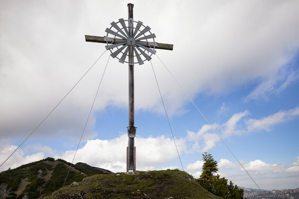 Summit-Crosses-828.jpg
