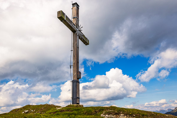 Summit-Crosses-829.jpg
