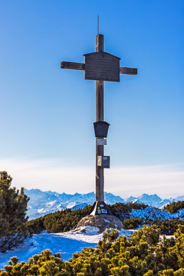 Summit-Crosses-872.jpg