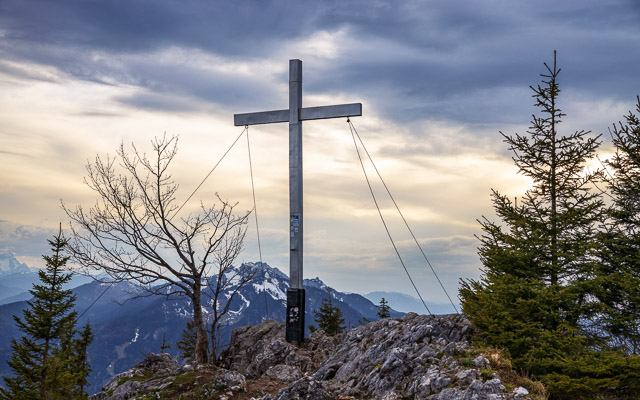 Summit-Crosses-899.jpg