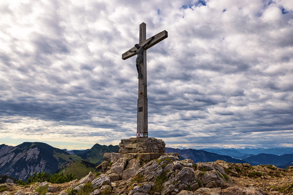 Summit-Crosses-912.jpg