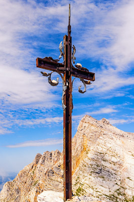Summit-Crosses-913.jpg