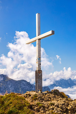 Summit-Crosses-923.jpg
