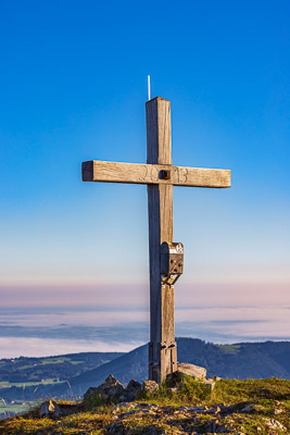 Summit-Crosses-927.jpg