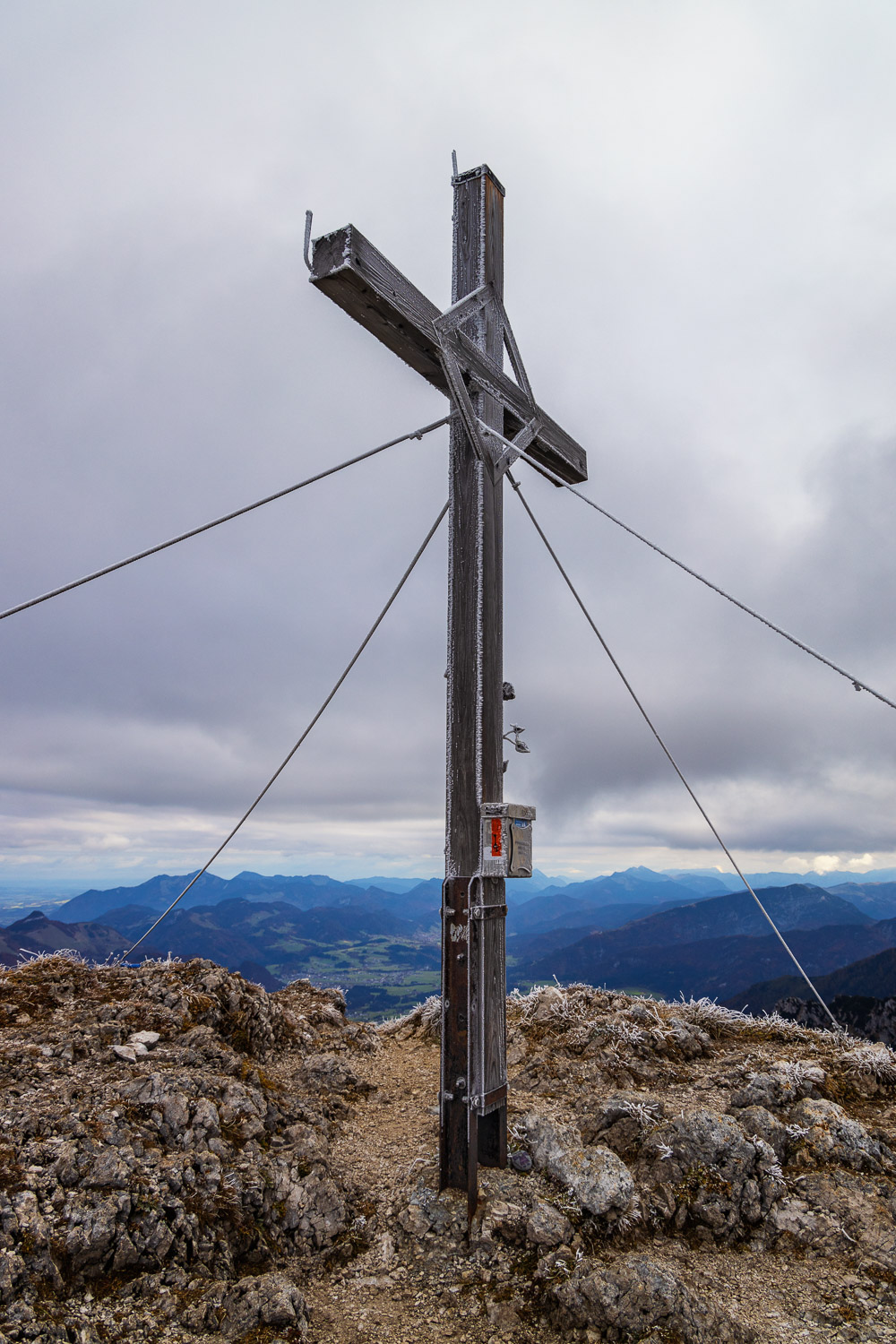 Summit-Crosses-940.jpg