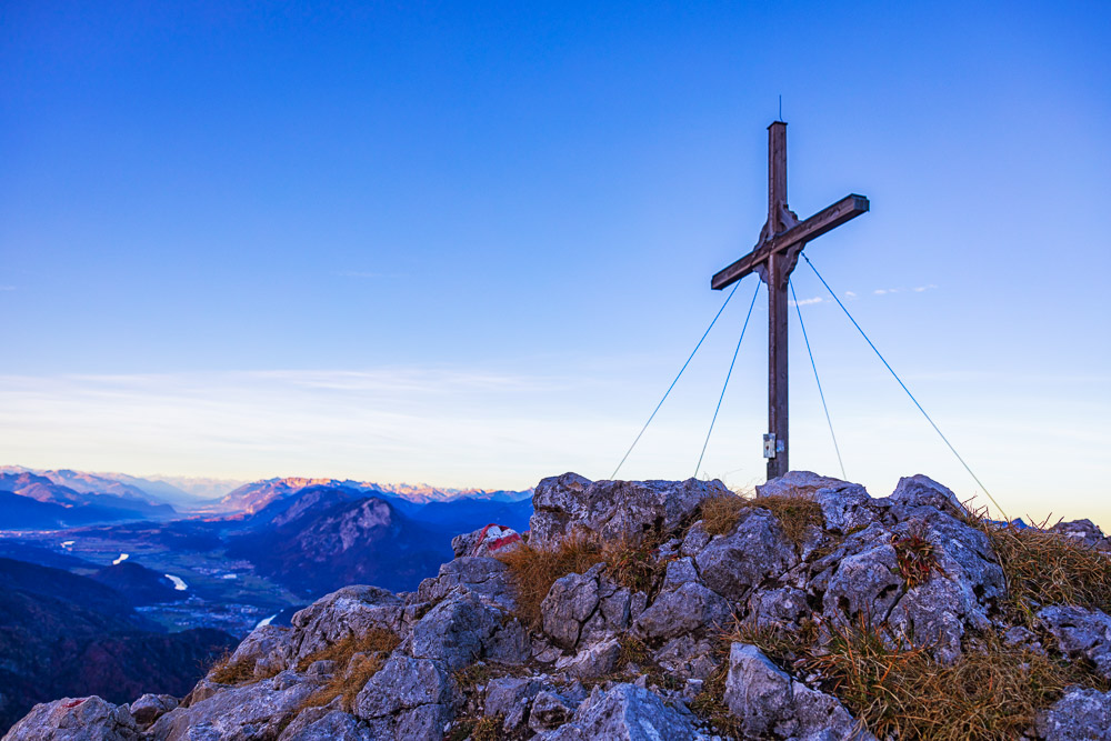 Summit-Crosses-945.jpg