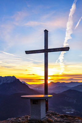 Summit-Crosses-949.jpg