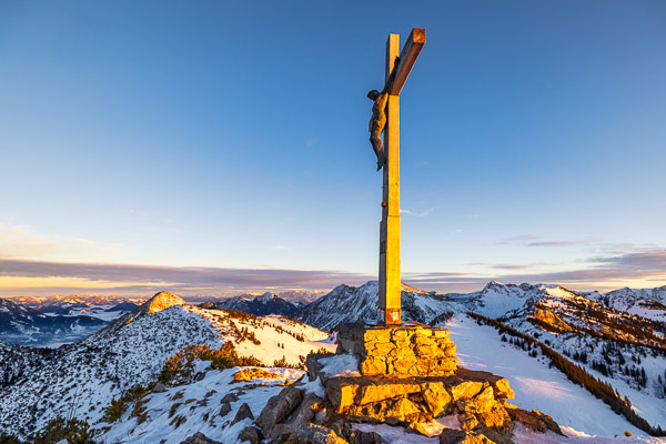 Summit-Crosses-954.jpg