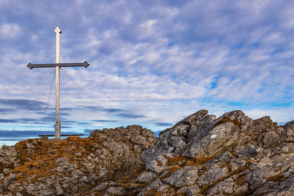 Summit-Crosses-958.jpg