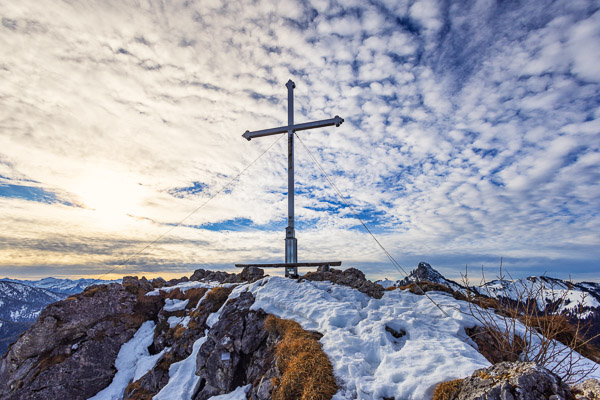 Summit-Crosses-959.jpg
