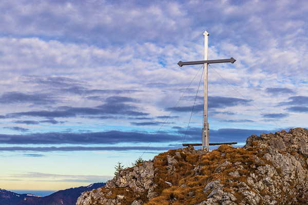 Summit-Crosses-960.jpg