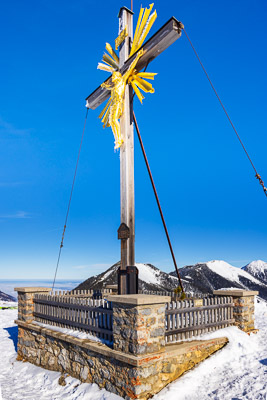 Summit-Crosses-965.jpg
