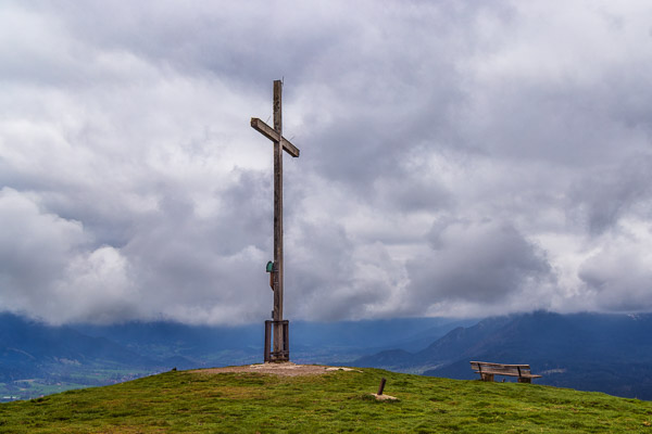 Summit-Crosses-968.jpg