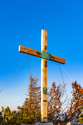 Summit-Crosses-973.jpg
