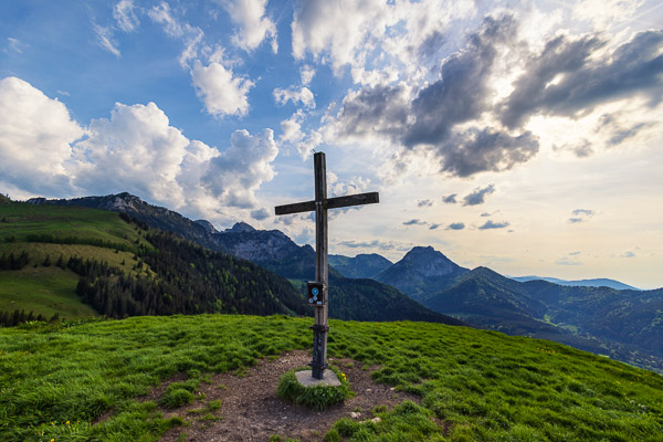 Summit-Crosses-976.jpg