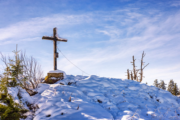 Summit-Crosses-998.jpg