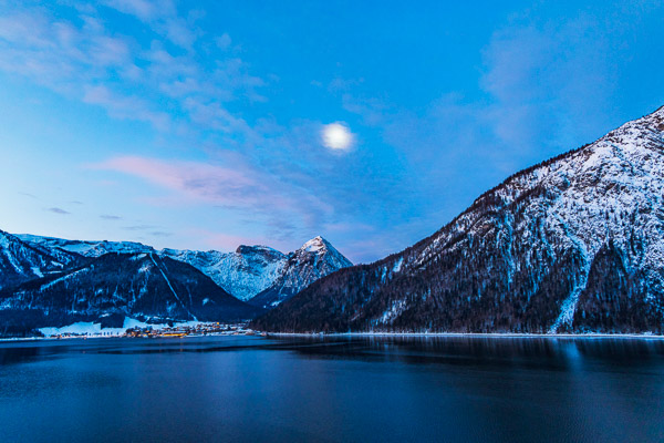 Lake Achensee 202 Lake-Achensee-202.jpg