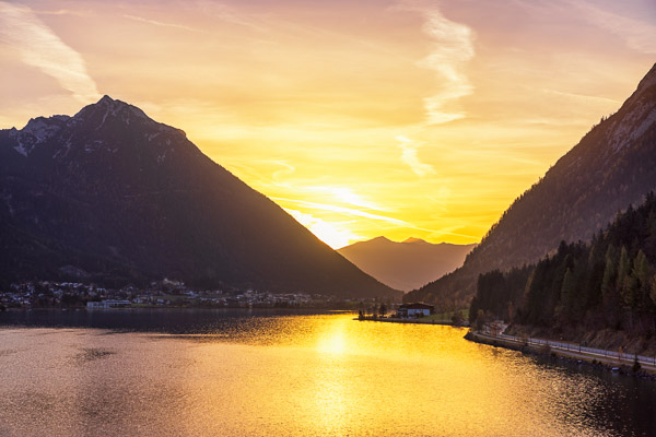 Lake Achensee 205 Lake-Achensee-205.jpg